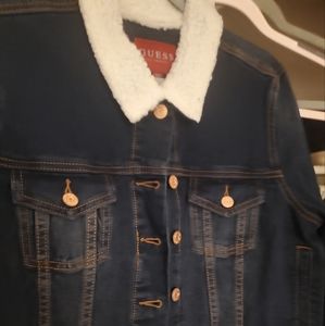 NWT Brand New Guess Denim Jacket Never Worn with faux Fur collar (Large)